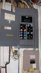 File:135px-225px-Fuse box.jpg
