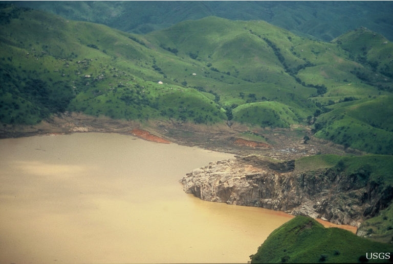 File:Nyos Lake.jpg