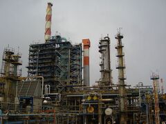 File:240px-640px-PikiWiki Israel 5905 haifa oil refinery.jpg