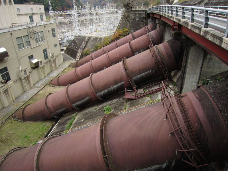 File:1600px-2560px-Yasuoka power station penstock.jpg