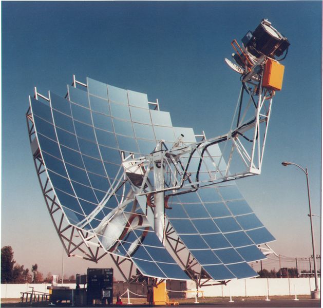 File:SolarStirling Engine.jpg